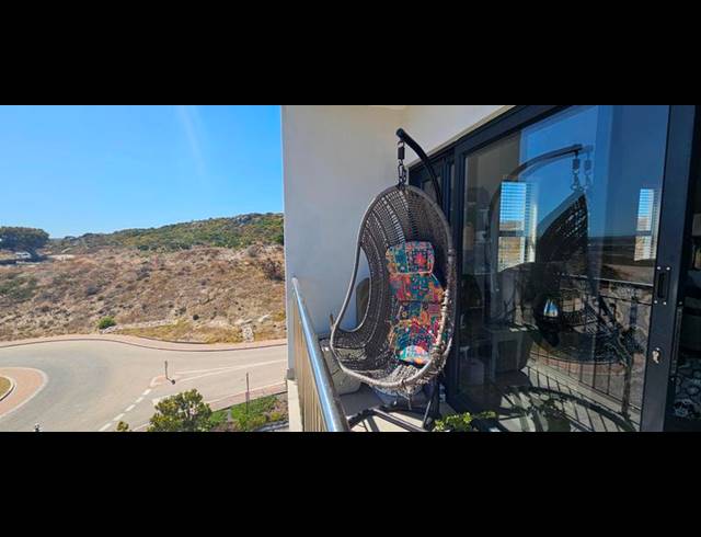 2 BEDROOM APARTMENT FOR SALE IN OLIFANTSKOP